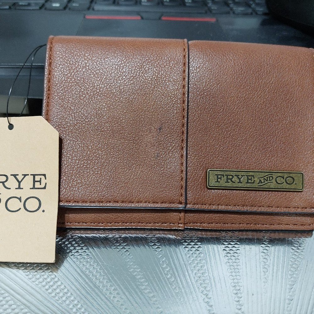 Frye and Co Wallet Nice and Thin To Carry Around